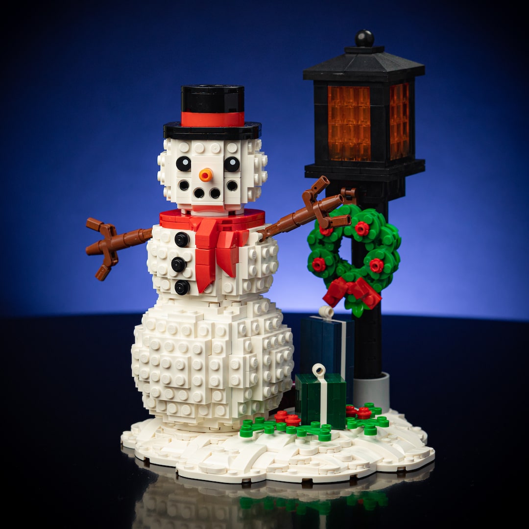Holiday Snowman Scene Build It Yourself with LEGO®