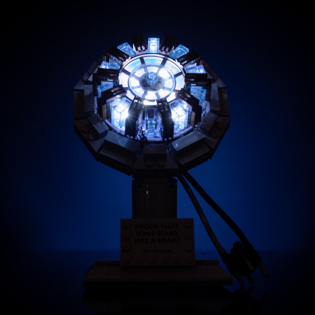 Tony Stark's Arc Reactor Life-Sized Replica built with LEGO® bricks - by Bricker Builds