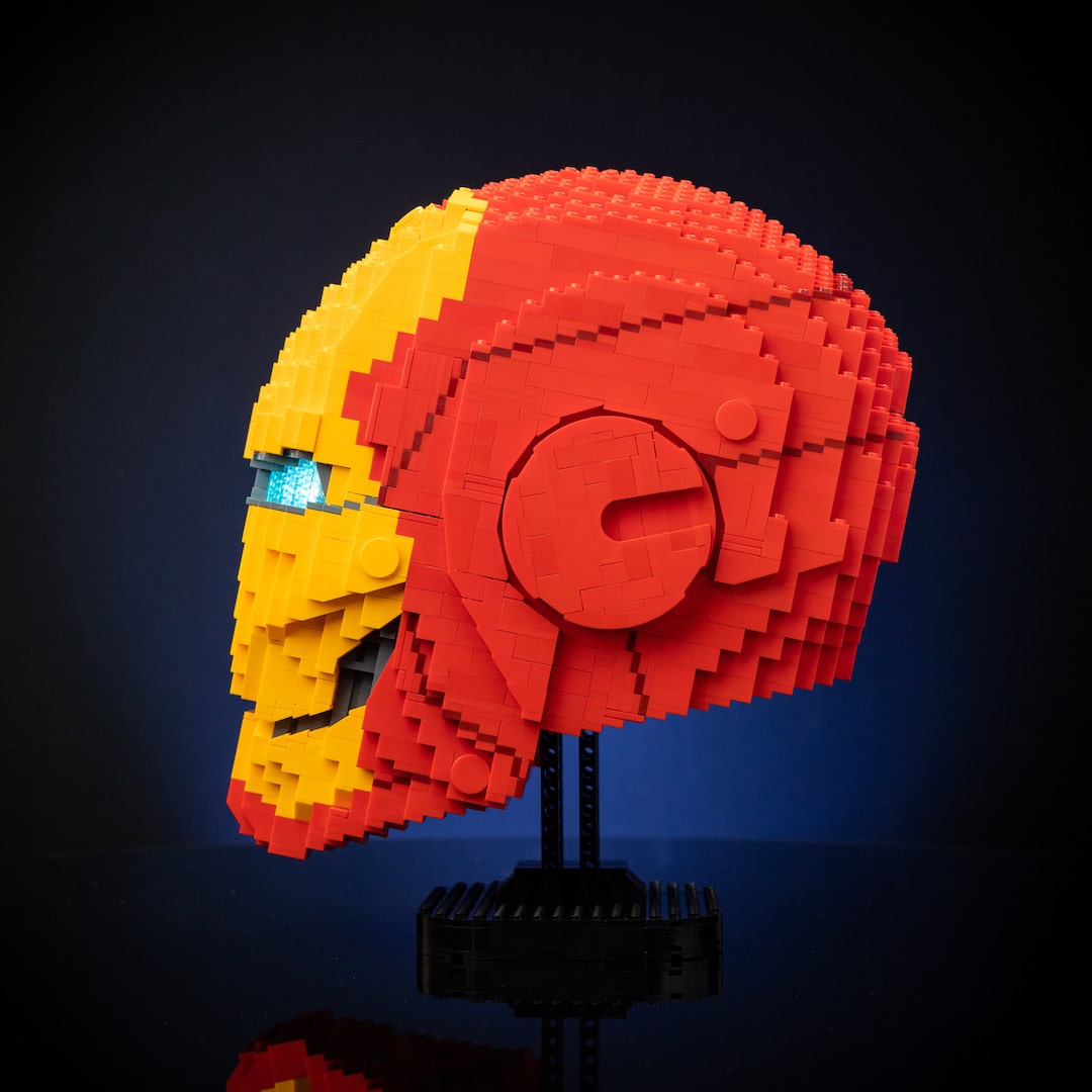 Tony Stark's Mark 3 Helmet built with LEGO® bricks - by Bricker Builds
