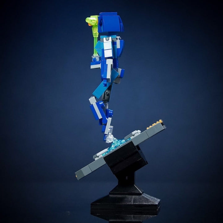 Spartan 117 Companion on Data Crystal Chip built with LEGO® bricks - by Bricker Builds