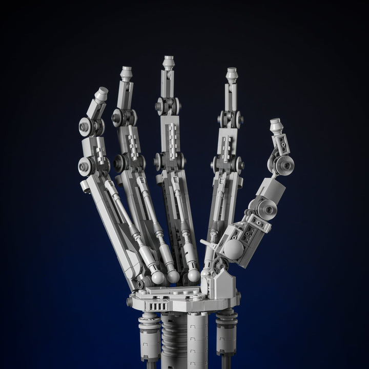 Eliminator Arm made of LEGO bricks by Bricker Builds hand detail