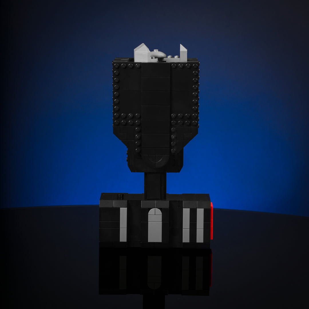 Grapnel made of LEGO bricks by Bricker Builds studio photo