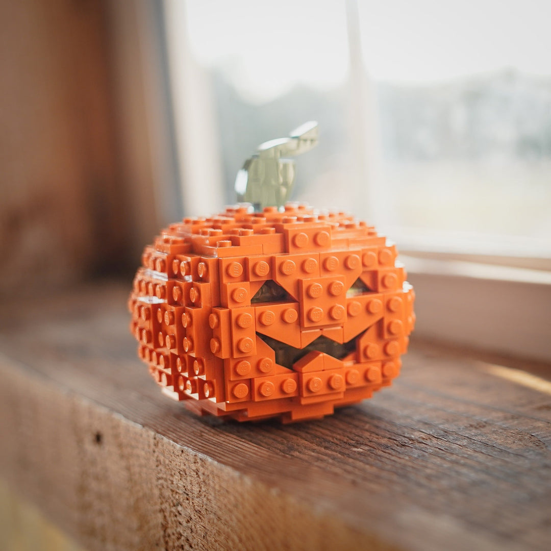 Jack-o-Lantern built with LEGO® bricks - by Bricker Builds