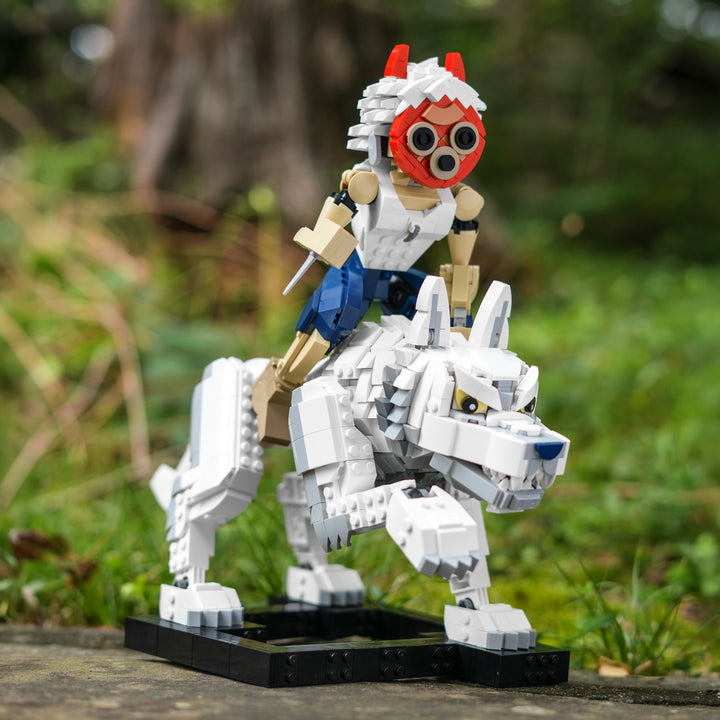 Masked Princess & Wolf Statuette Instructions - Bricker Builds
