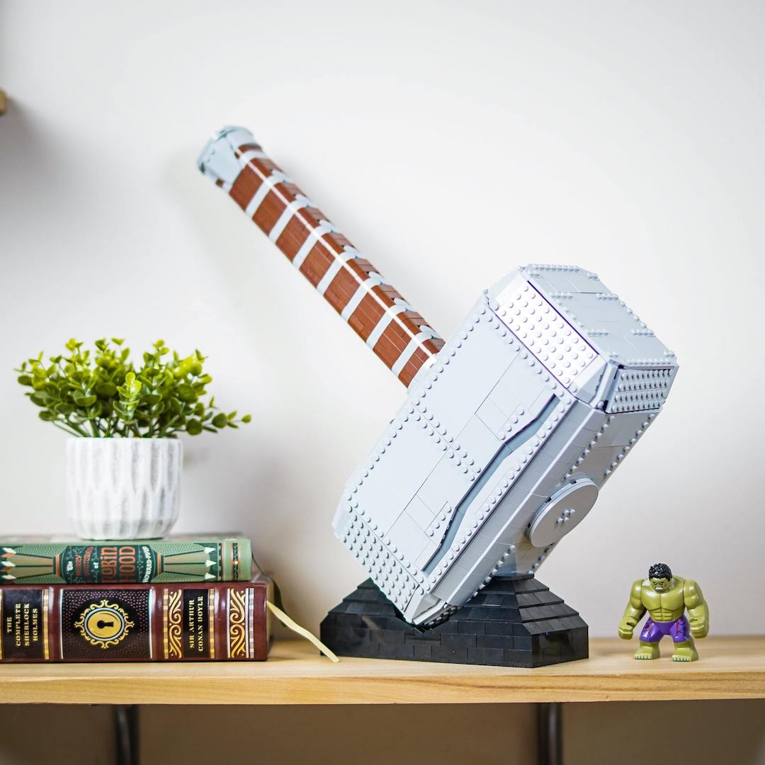 [Discord Exclusive] Thor's Hammer Life-Sized Replica built with LEGO® bricks - by Bricker Builds