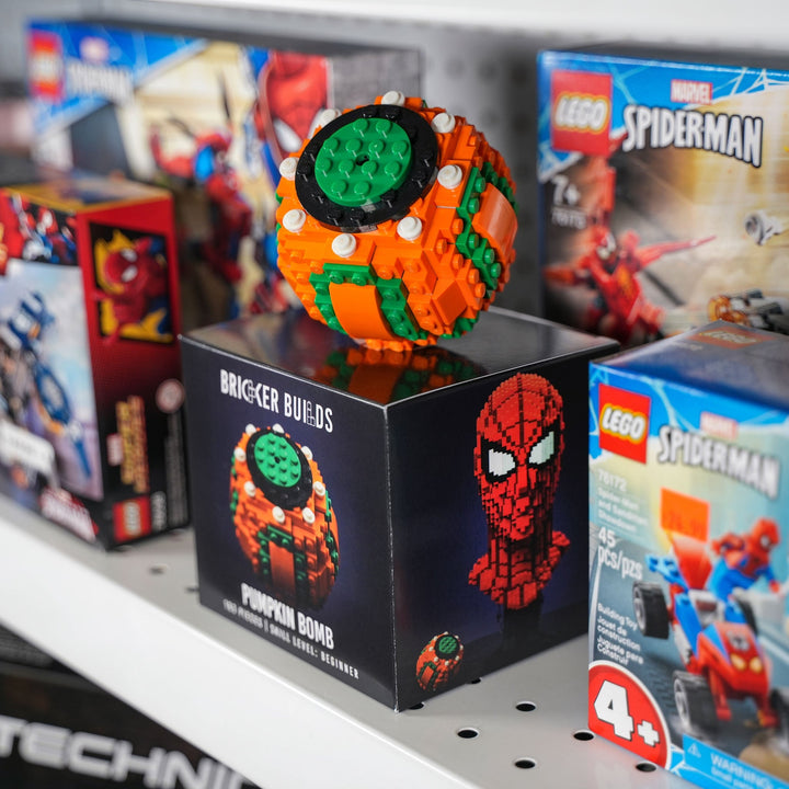 Bricker Builds Bomba zucca su scatola da esposizione, imballaggio all'ingrosso