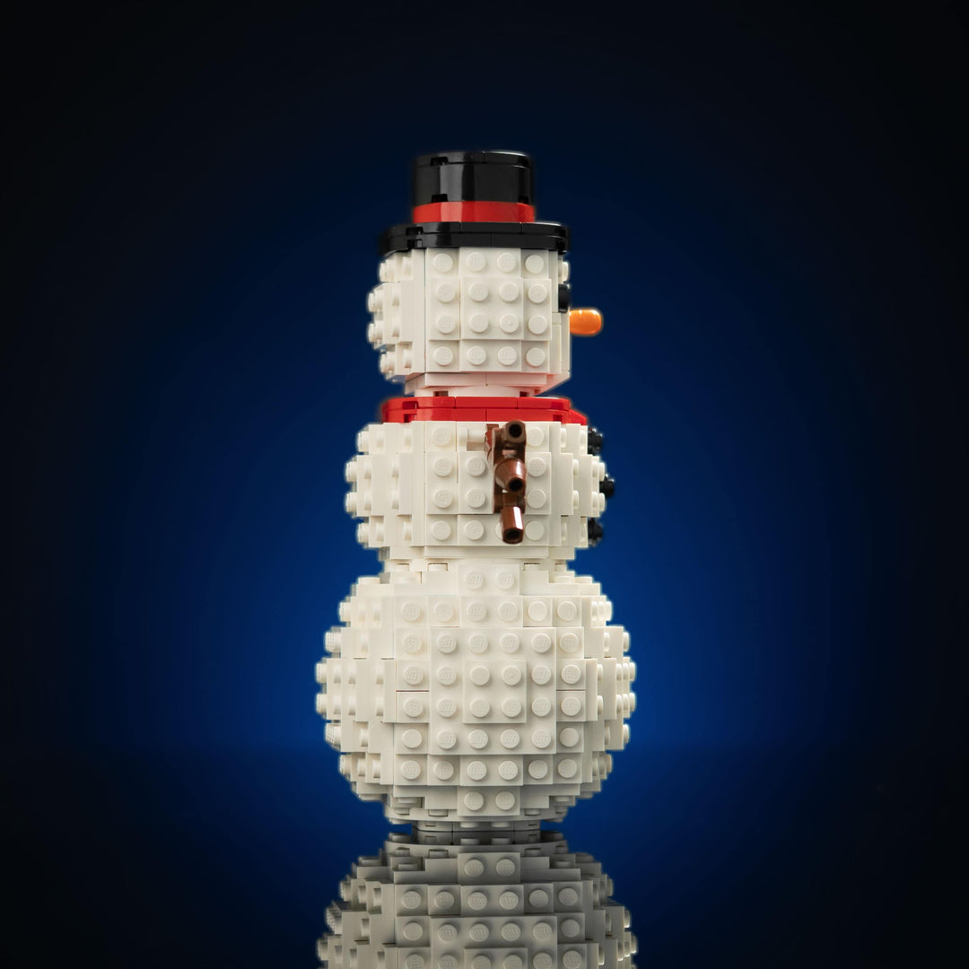 Holiday Snowman built with LEGO® bricks - by Bricker Builds