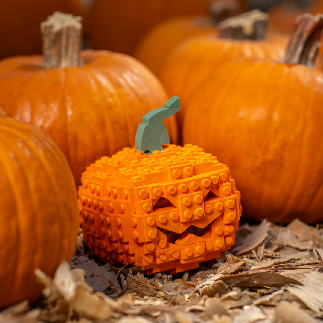 Jack-o-Lantern built with LEGO® bricks - by Bricker Builds