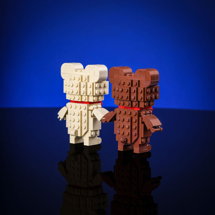 Teddy Pair made of LEGO bricks by Bricker Builds 