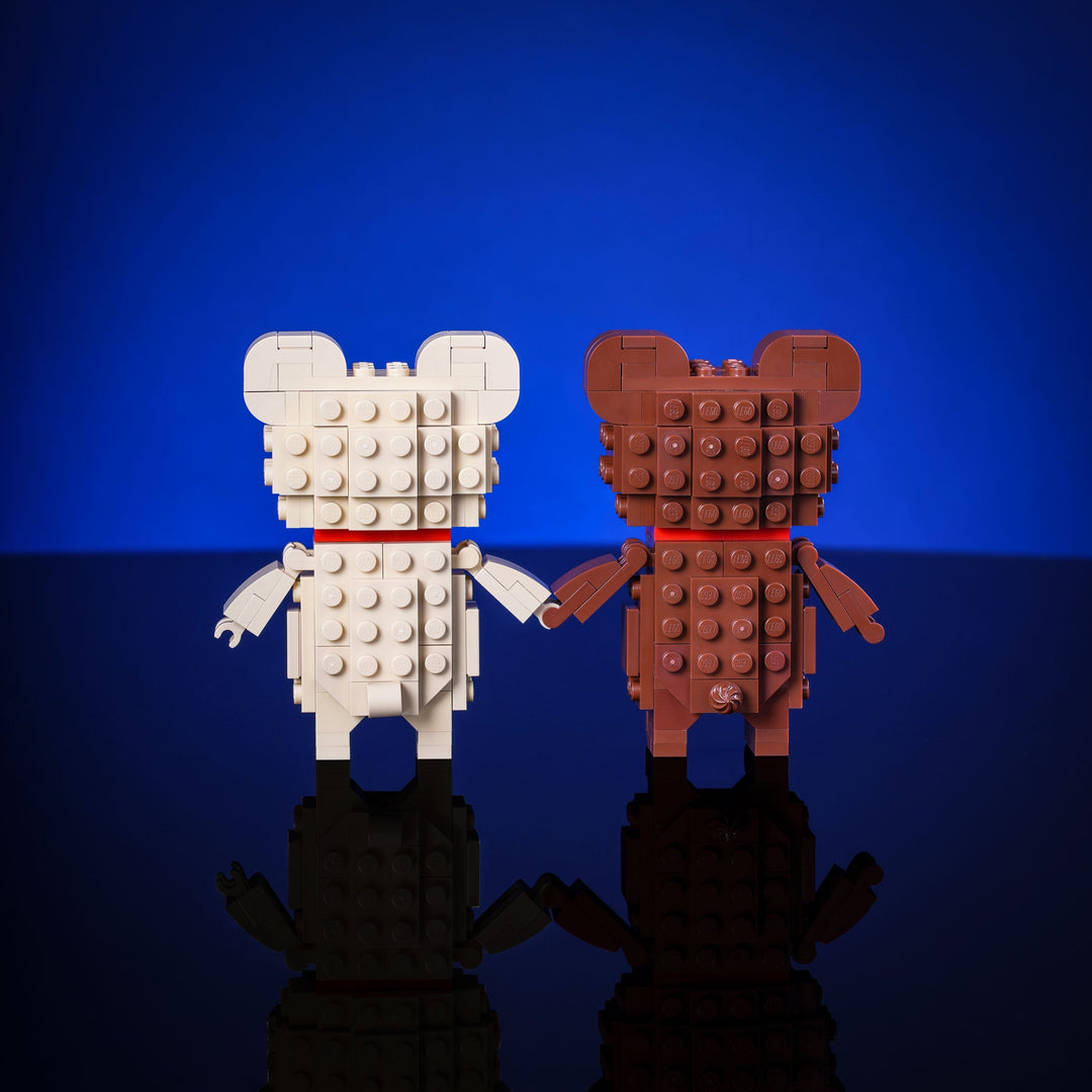 Teddy Pair made of LEGO bricks by Bricker Builds 