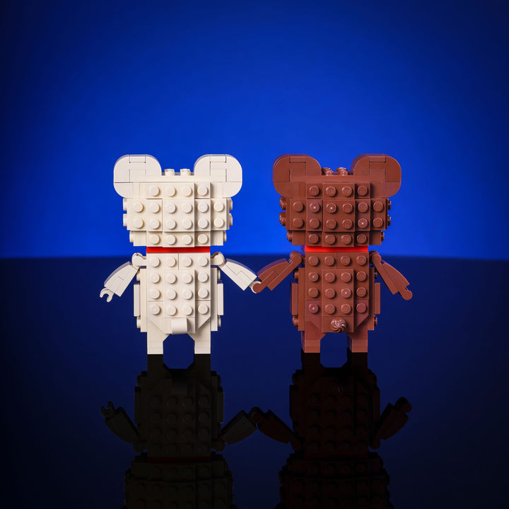 Teddy Pair made of LEGO bricks by Bricker Builds 