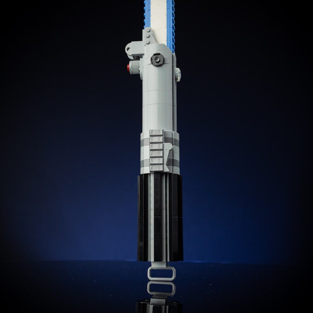 Luke's Saber Life-Sized Replica Build it Yourself with – Builds