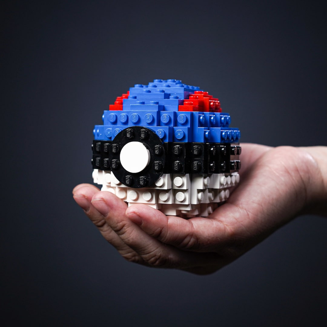 Pocket Sphere Life-Sized Replicas built with LEGO® bricks - Bricks & Instructions / Great by Bricker Builds