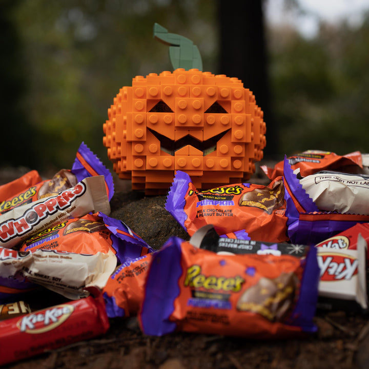 Jack-o-Lantern built with LEGO® bricks - by Bricker Builds